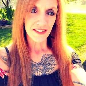 Meet your Posher, Crystal